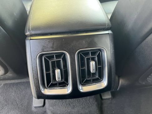 Used 2024 Kia Sorento S FWD image 23