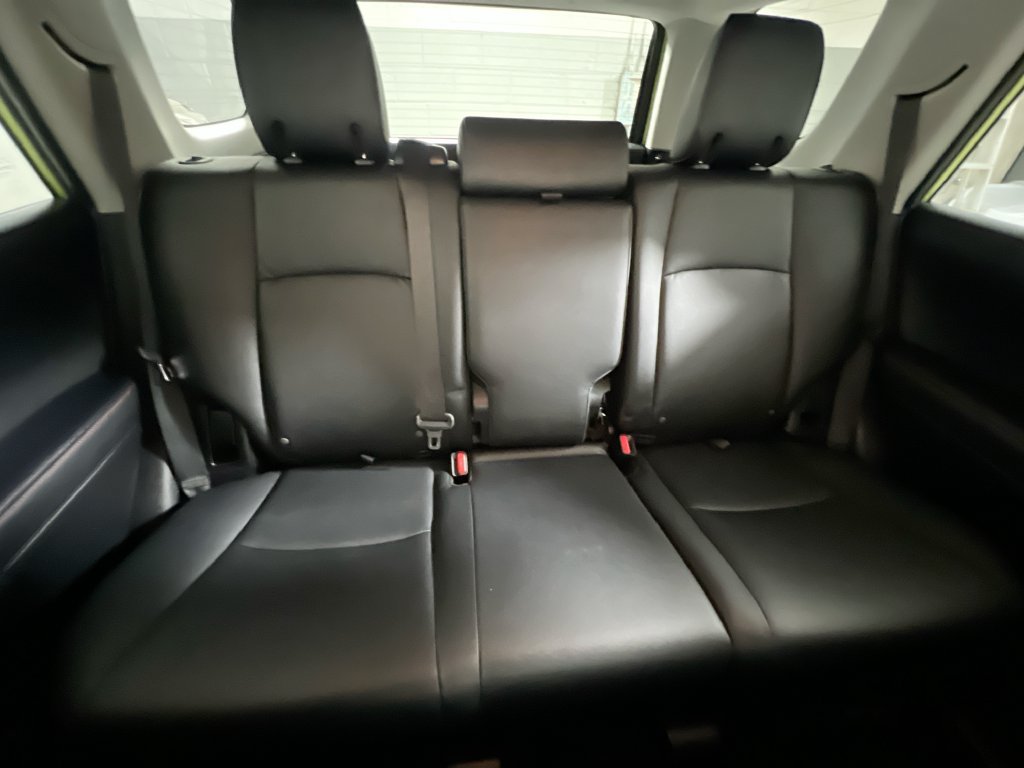 Used 2023 Toyota 4Runner TRD Off-Road Premium w/ Moonroof Package AWD/4WD image 30