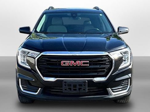 Certified 2023 GMC Terrain SLE w/ Driver Convenience Package AWD/4WD image 2