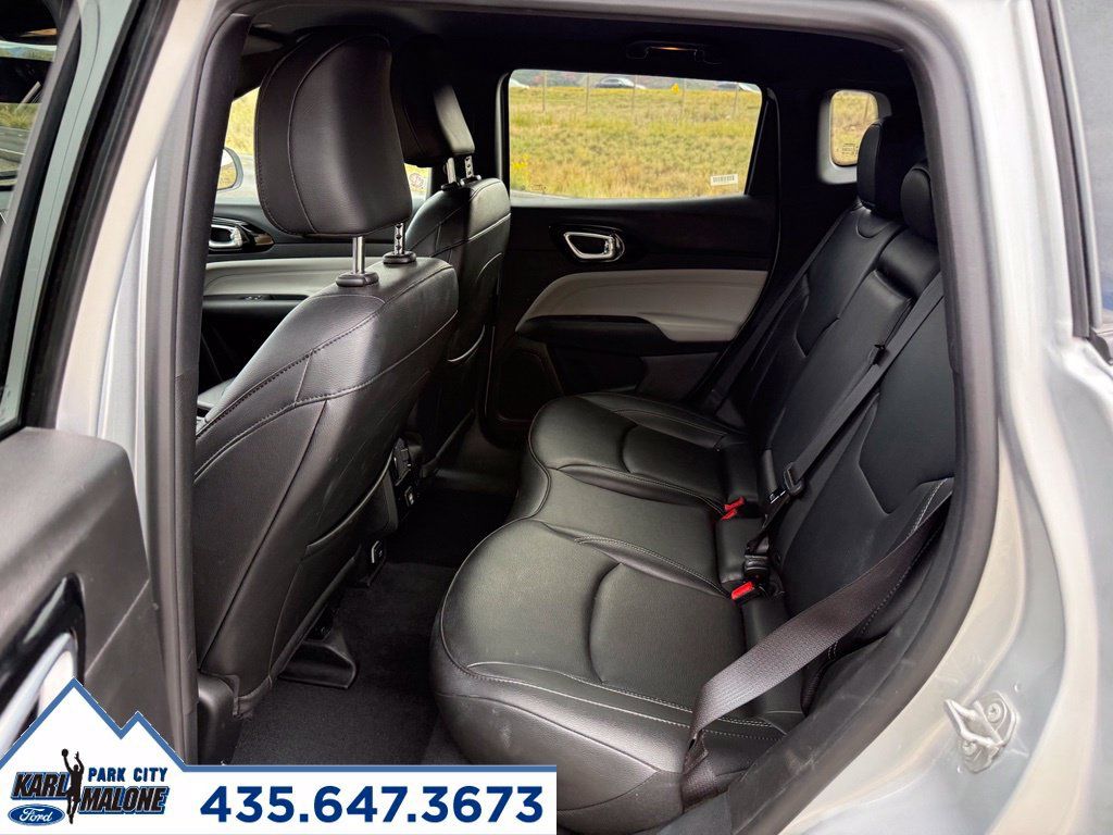 Used 2025 Jeep Compass Limited AWD/4WD image 25