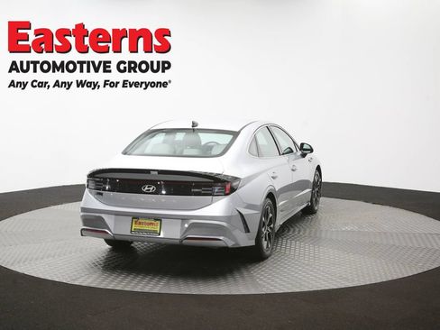 Used 2025 Hyundai Sonata SEL FWD image 39