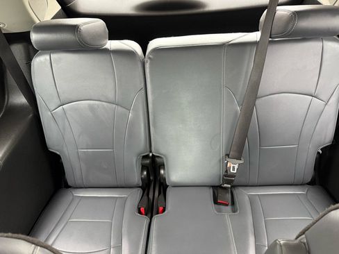 Used 2021 Buick Enclave Essence w/ Sport Touring Edition FWD image 15