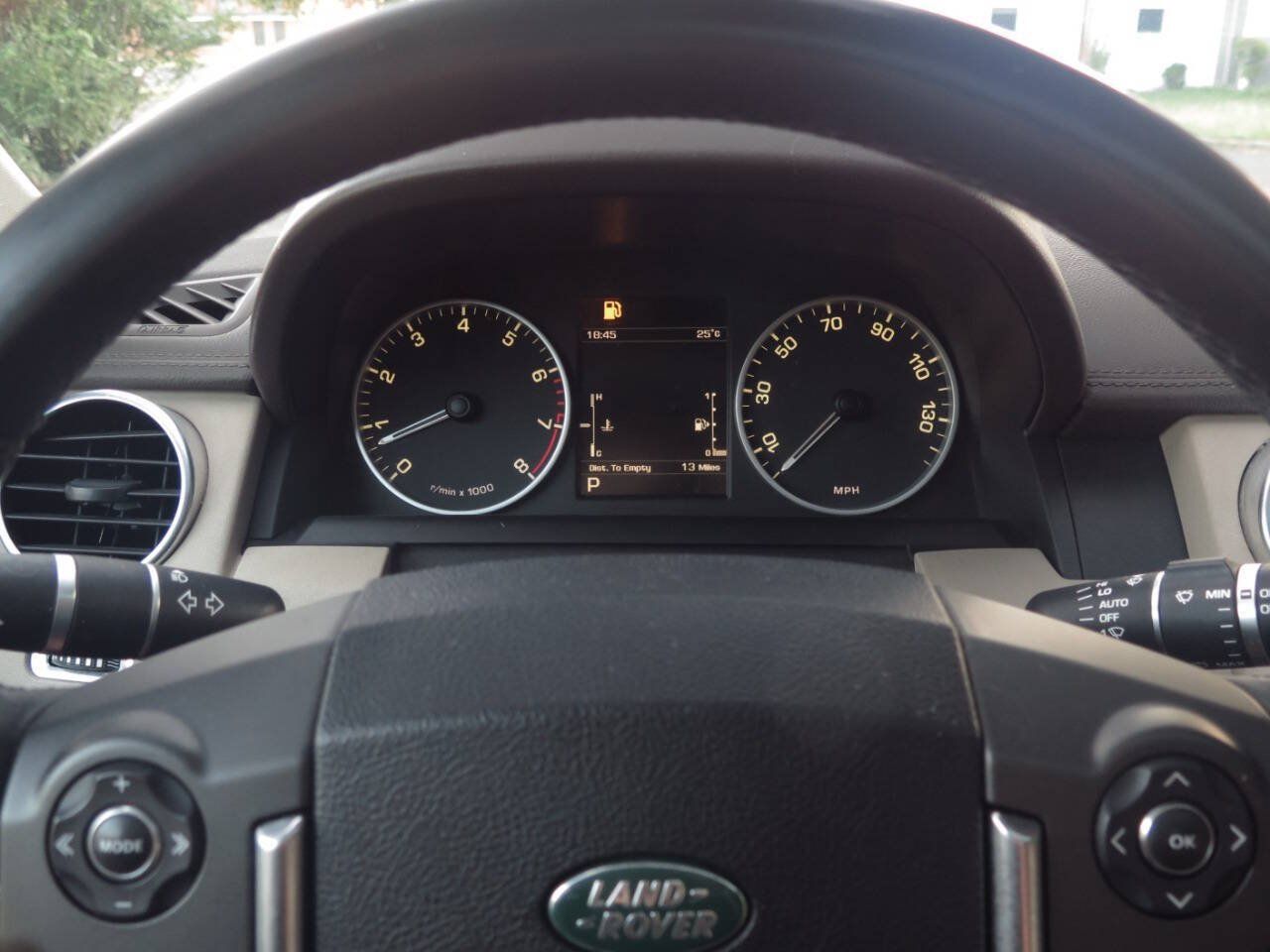 Used 2012 Land Rover LR4 HSE LUX w/ Luxury Pkg AWD/4WD image 8
