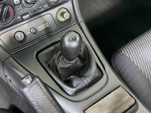 Used 1999 MAZDA MX-5 Miata RWD image 18