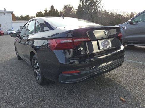 Used 2024 Volkswagen Jetta S image 8