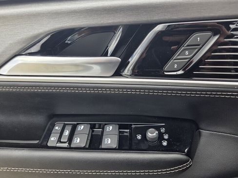 New 2026 Jeep Grand Wagoneer 2WD image 19