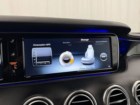 Used 2017 Mercedes-Benz S 550 Cabriolet image 40