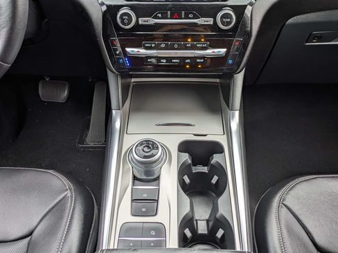 Used 2023 Ford Explorer Limited w/ Limited Technology Package RWD image 23