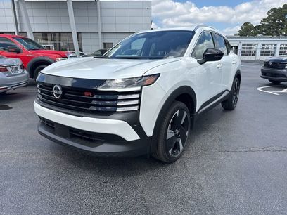 New 2026 Nissan Kicks SR w/ SR Premium Package
