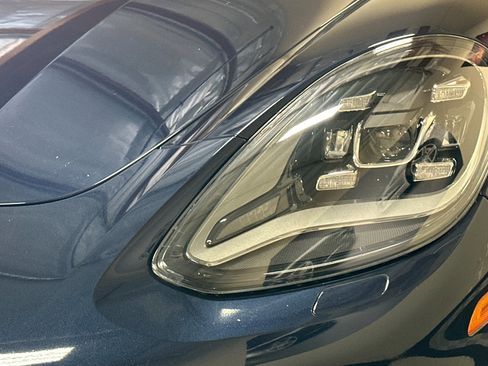 Used 2019 Porsche Panamera RWD image 50