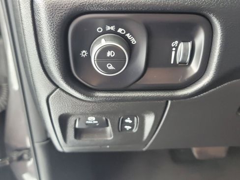 Used 2021 RAM 1500 Big Horn AWD/4WD image 29
