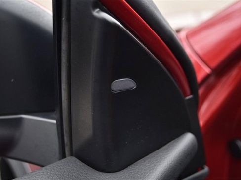 Used 2021 Nissan Rogue Sport S image 10