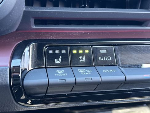 Used 2023 Toyota Prius Prime Premium w/ Advanced Technology Package image 30