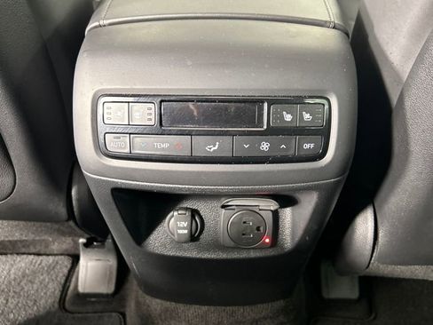 Certified 2025 Hyundai Palisade SEL image 27