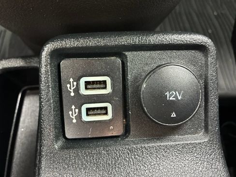 Used 2020 Ford Transit Connect XLT FWD image 15