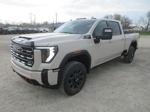 New 2026 GMC Sierra 2500 AT4 w/ AT4 Premium Plus Package image 10
