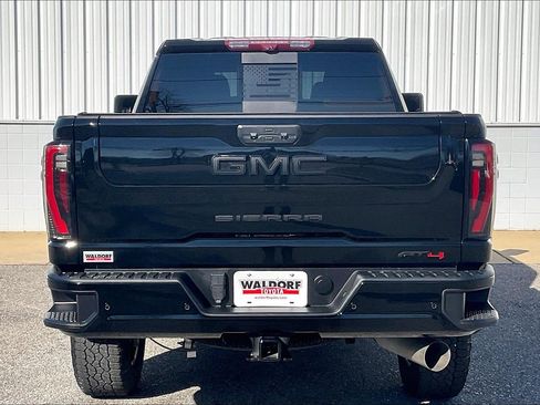 Used 2024 GMC Sierra 2500 AT4 w/ AT4 Premium Plus Package image 5