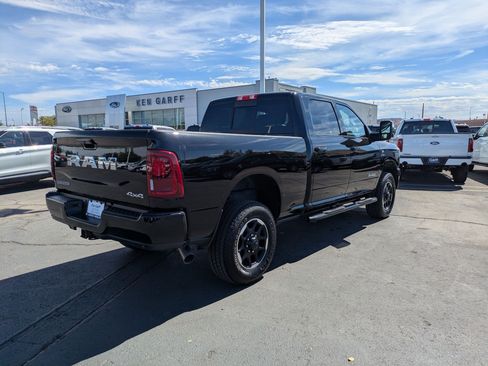Used 2025 RAM 2500 Laramie AWD/4WD image 3