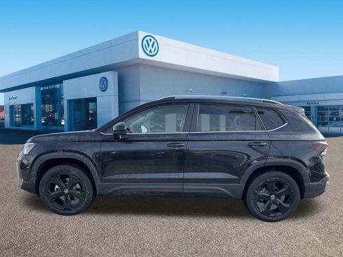 New 2026 Volkswagen Taos SEL image 4