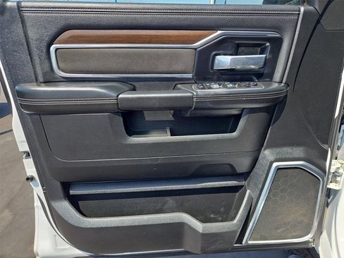 Used 2022 RAM 2500 Laramie AWD/4WD image 14