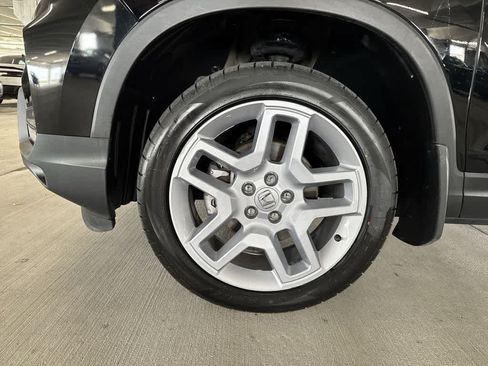 Used 2024 Honda Passport EX-L image 10