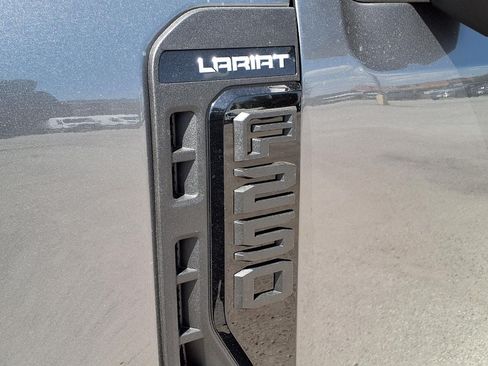 New 2026 Ford F250 Lariat w/ Black Appearance Package AWD/4WD image 24