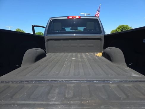 Used 2018 RAM 2500 Tradesman w/ Chrome Appearance Group AWD/4WD image 27