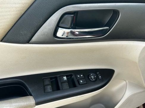 Used 2015 Honda Accord LX image 14