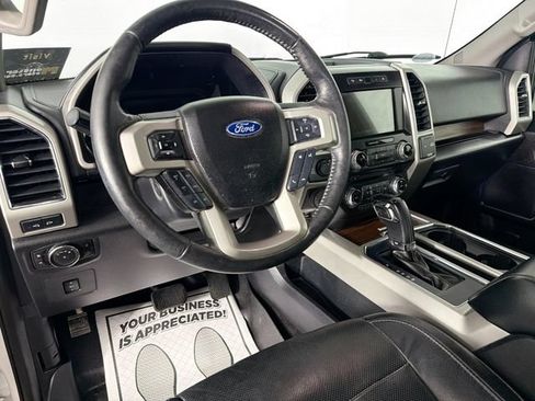Used 2017 Ford F150 Lariat w/ Equipment Group 502A Luxury AWD/4WD image 9