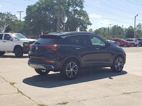 Used 2021 Buick Encore GX Select AWD/4WD image 4
