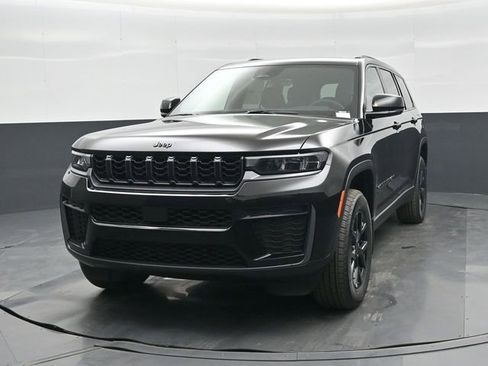 New 2026 Jeep Grand Cherokee L 4WD image 8