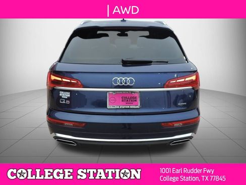 Used 2022 Audi Q5 2.0T Premium w/ Convenience Package AWD/4WD image 5