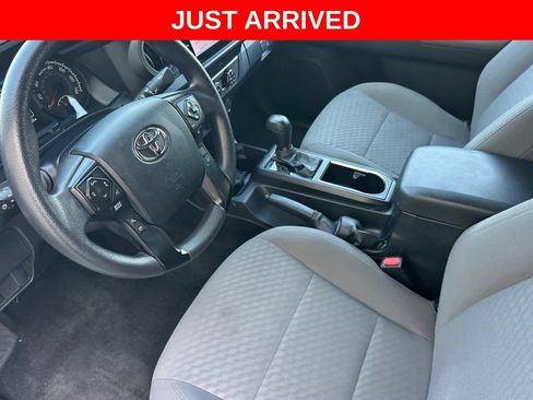 Used 2023 Toyota Tacoma SR RWD image 11