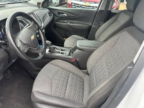 Used 2024 Chevrolet Equinox LT w/ LPO, Cargo Package FWD image 5