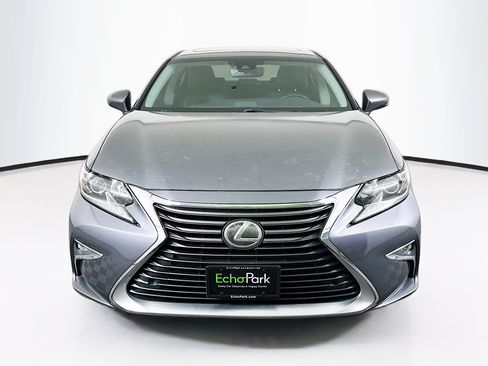 Used 2017 Lexus ES 350 w/ Premium Package FWD image 2