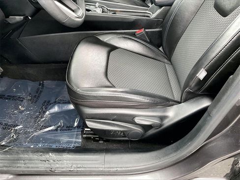 Used 2023 Jeep Compass Latitude image 33