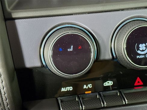 Used 2022 Jaguar F-TYPE Coupe RWD image 22