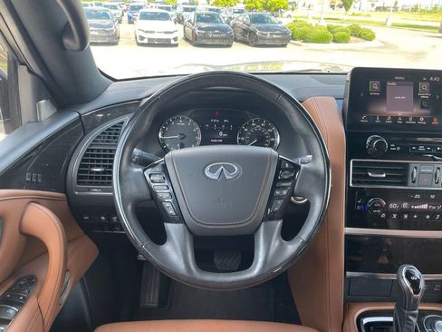 Used 2023 INFINITI QX80 Sensory w/ All-Season Package RWD image 14