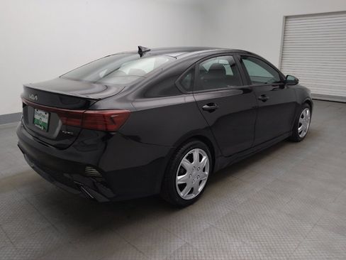 Used 2023 Kia Forte GT-Line w/ GT-Line Premium Package FWD image 9