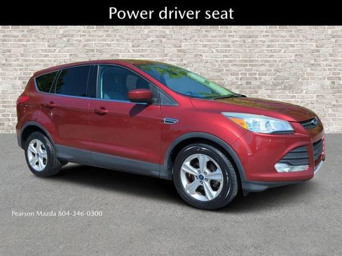 Used 2016 Ford Escape SE FWD image 1