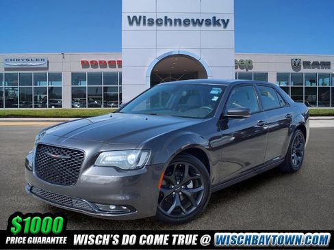 Used 2023 Chrysler 300 S RWD image 1