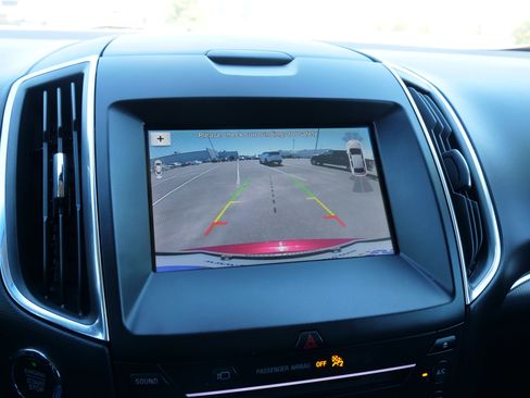 Used 2019 Ford Edge Titanium w/ Equipment Group 301A image 27