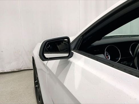 Used 2022 Ford Mustang Premium RWD image 10