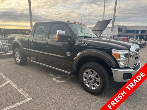 Used 2016 Ford F350 Lariat w/ Lariat Ultimate Package image 3