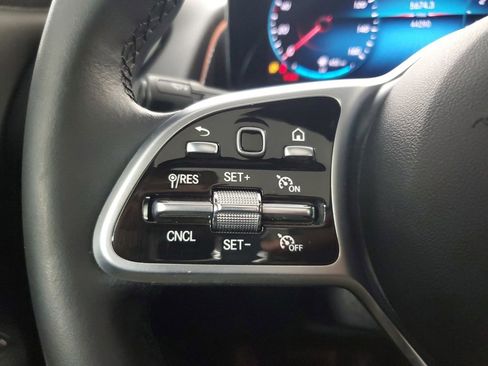 Used 2023 Mercedes-Benz GLB 250 image 24