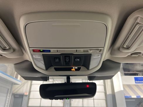 Certified 2023 Subaru Forester Limited AWD/4WD image 32