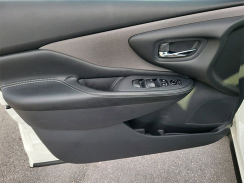 Certified 2024 Nissan Murano SV image 15