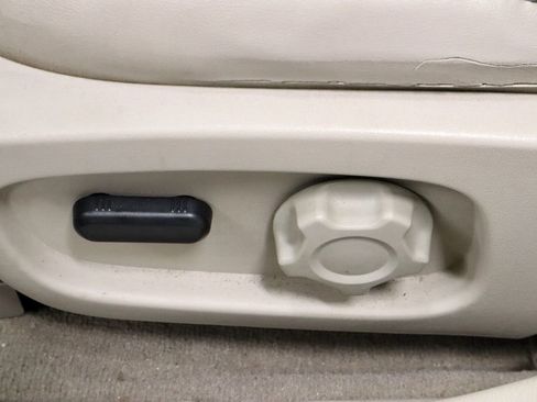 Used 2011 Ford Taurus SEL w/ 201A Rapid Spec Order Code image 23