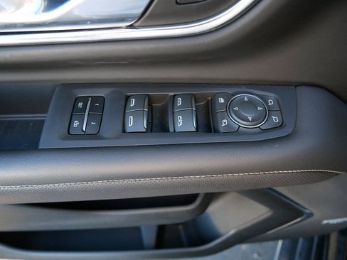 Used 2023 Chevrolet Tahoe Premier image 16