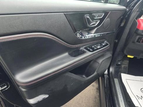 Used 2024 Lincoln Corsair Reserve w/ Equipment Group 201A image 15